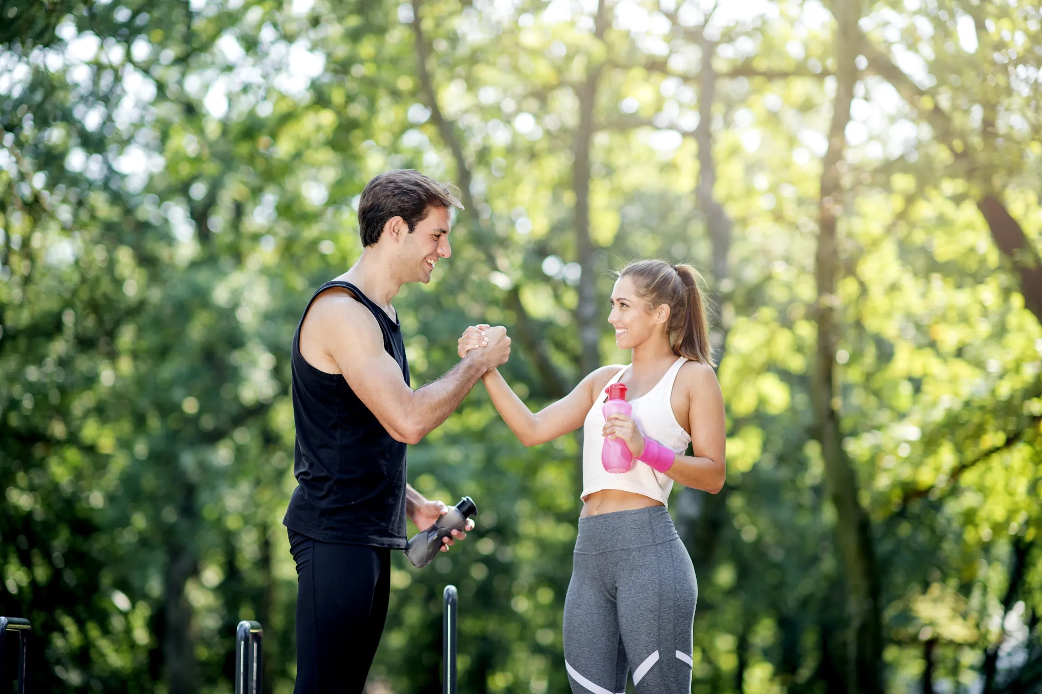 Happy athletes training
outdoors, representing the benefits of incorporating L-threonine in
sports nutrition and supplements.